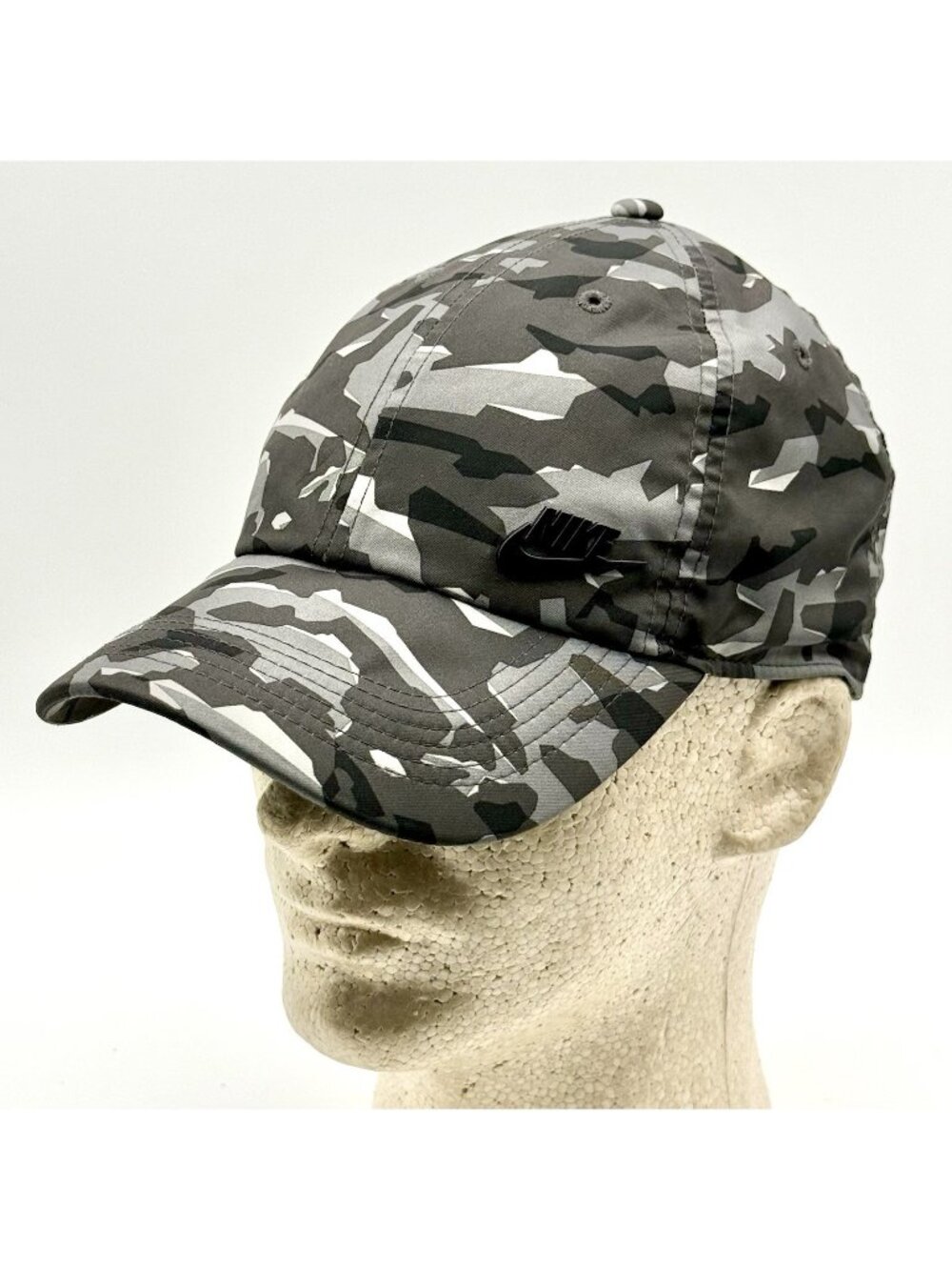 Nike Heritage86 Adjustable Strapback Gray Camo Hat/Cap Pre Owned